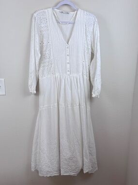 Pretty ZARA Oyster White Eyelet Embroidered Midi V Neck Lined Dress / Size Small